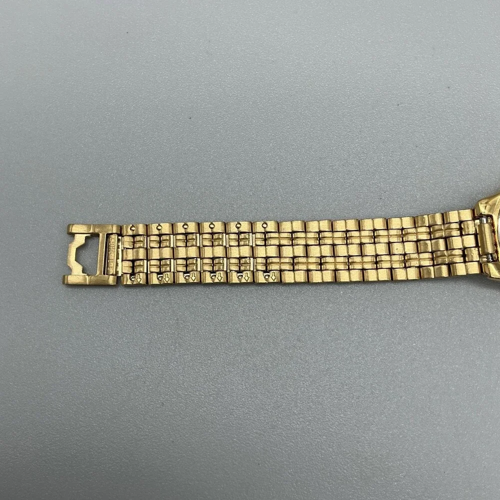 Seiko Womens Watch 24mm Gold Tone Round Dial V700-2K00 New Battery 7.5